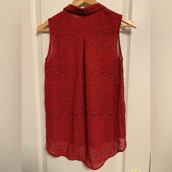 H&M Sleeveless Blouse in Red - Size 2 - Picture 4 of 4